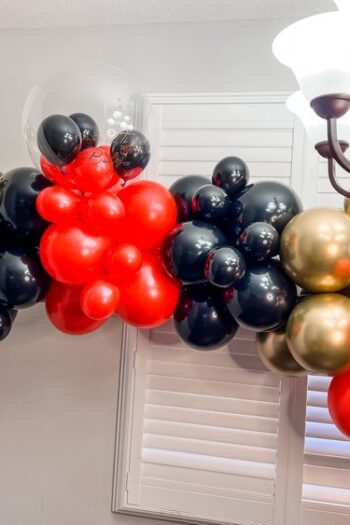 A pop of fun. Balloon garlands are a great way to add a little extra elegance and excitement to any occasion. This grab-and-go garland is perfect for a simple celebration and is super easy to install on your own. What’s included: 4-5 feet balloon garland 1 personalized balloon the colour palette of your choice